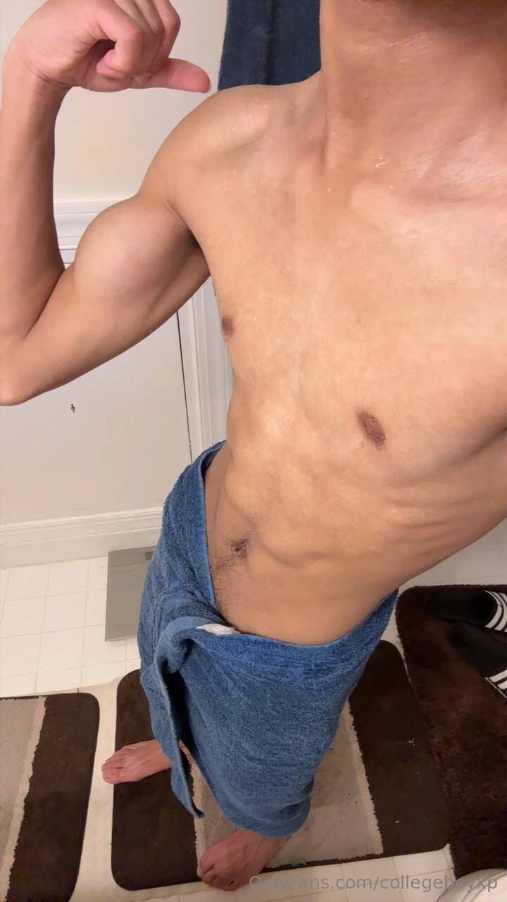 CollegeboyXP OnlyFans premium content 29 - collegeboyxp exclusive collection