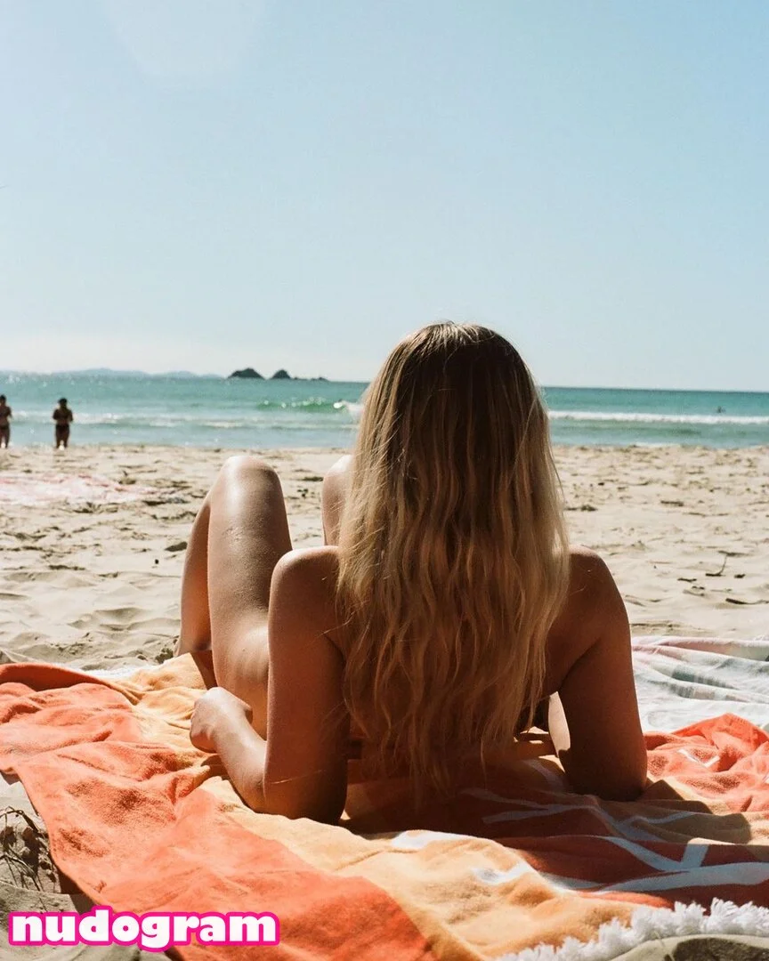 BEACH BABY OnlyFans premium content 1 - beachbaby19 exclusive collection