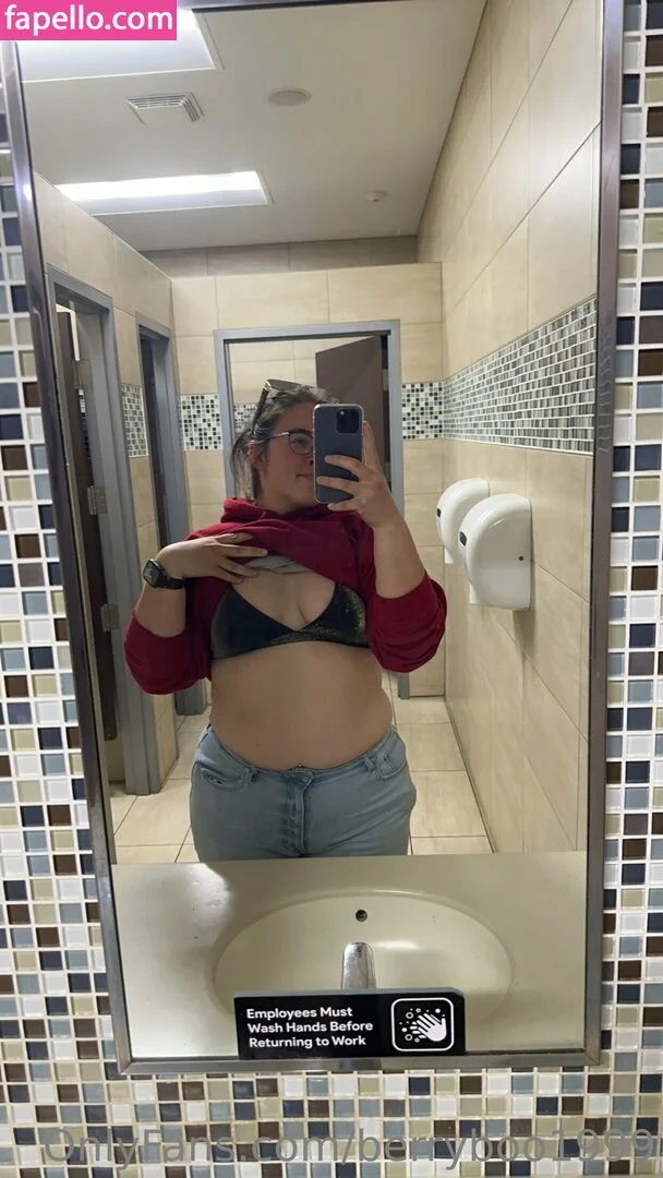 Berry OnlyFans premium content 6 - berryboo1999 exclusive collection