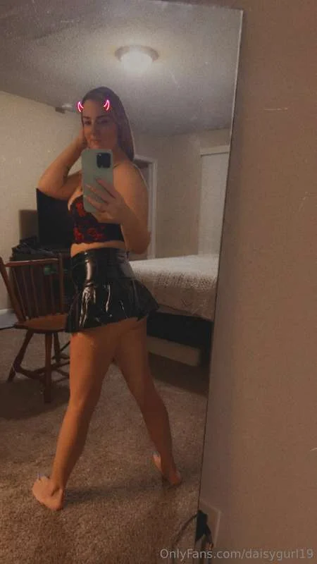 DaisyGurl19 OnlyFans premium content 16 - daisygurl19 exclusive collection