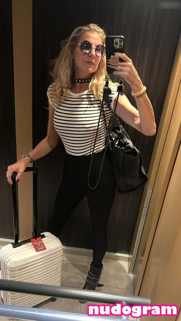 Giuliasiegel OnlyFans premium content 18 - giuliasiegel exclusive collection