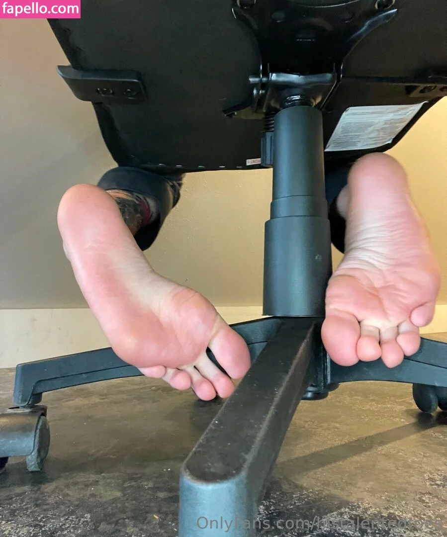 His Talented Toes OnlyFans premium content 17 - histalentedtoes exclusive collection