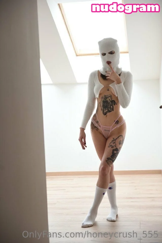 Zara OnlyFans premium content 7 - honeycrush_555 exclusive collection