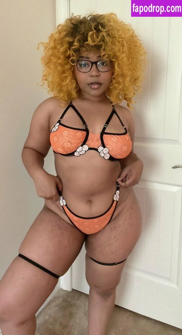 Ria OnlyFans premium content 12 - itsriaparker exclusive collection