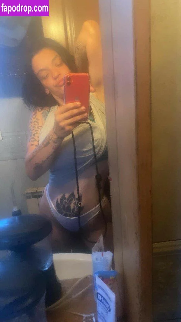 Katypetunia OnlyFans premium content 20 - katypetunia exclusive collection