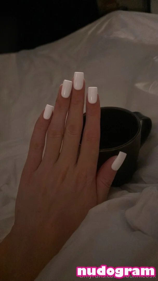 Lilbunnie69x OnlyFans premium content 33 - lilbunnie69x exclusive collection