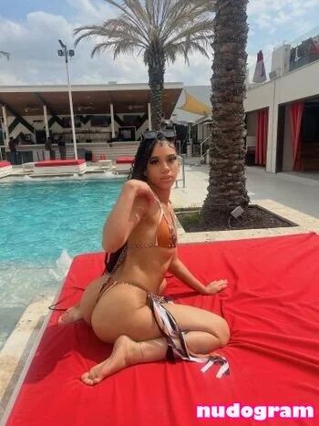 Lisa Slim OnlyFans premium content 6 - lisa2freaky exclusive collection