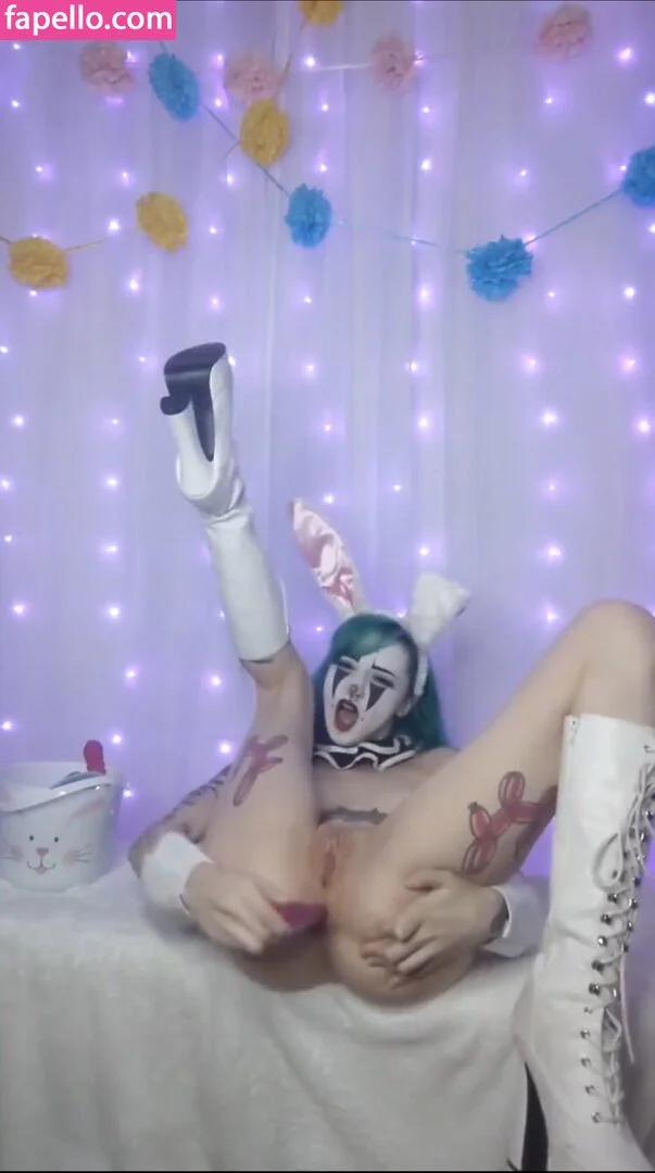 Lydia Wilts OnlyFans premium content 2 - lydiawiltsclown exclusive collection