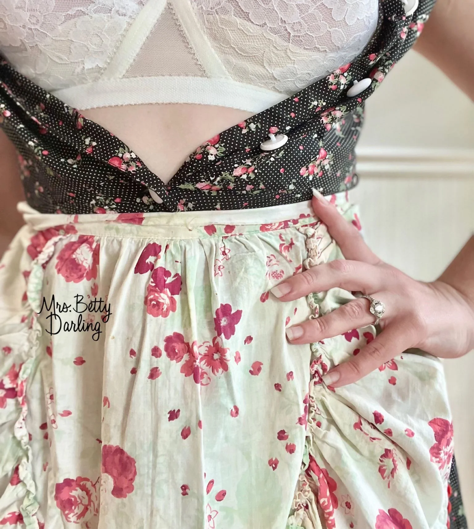 Mrs. Betty Darling OnlyFans premium content 6 - mrsbettydarling exclusive collection