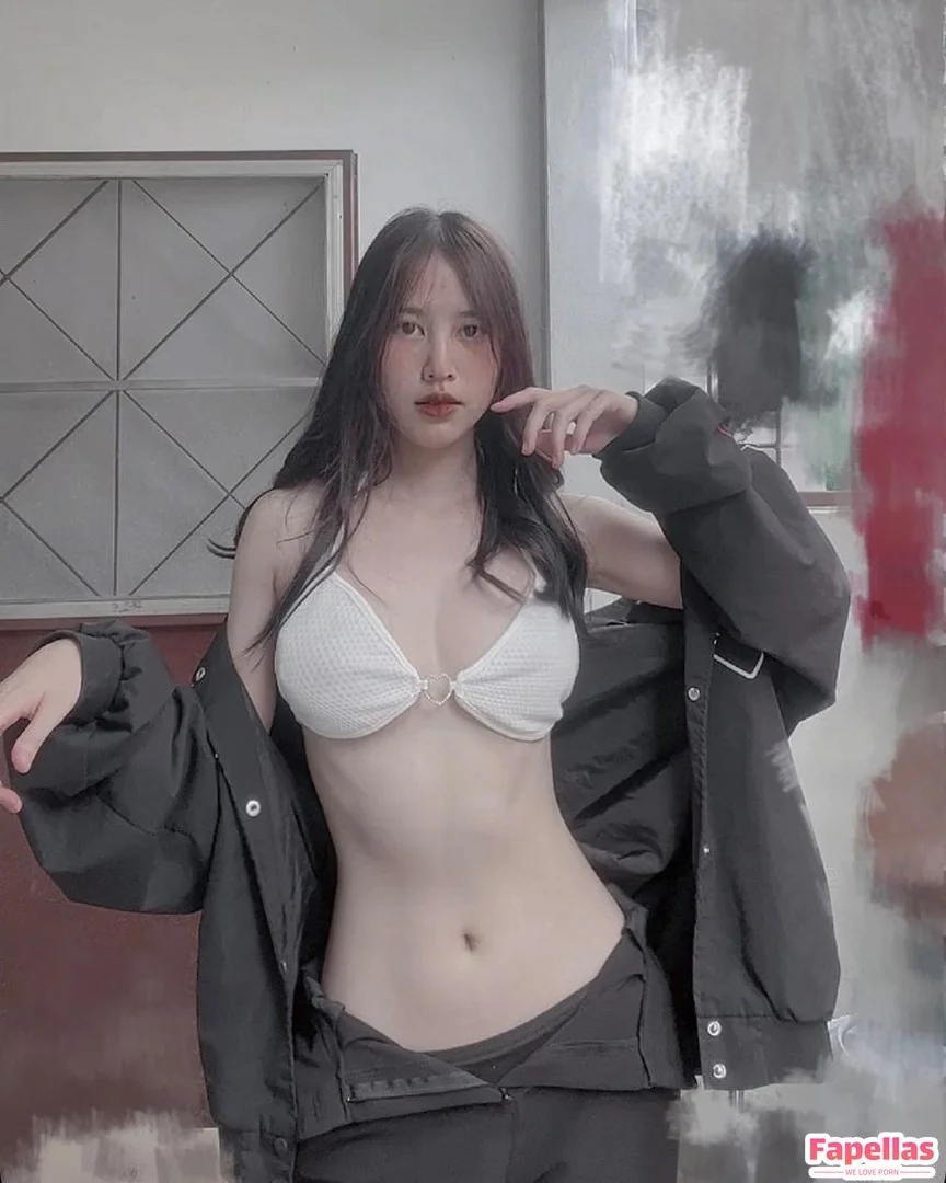 Yunne Chan OnlyFans premium content 2 - yunnechan exclusive collection