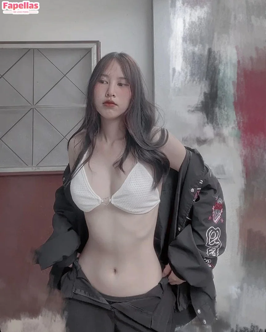 Yunne Chan OnlyFans premium content 1 - yunnechan exclusive collection