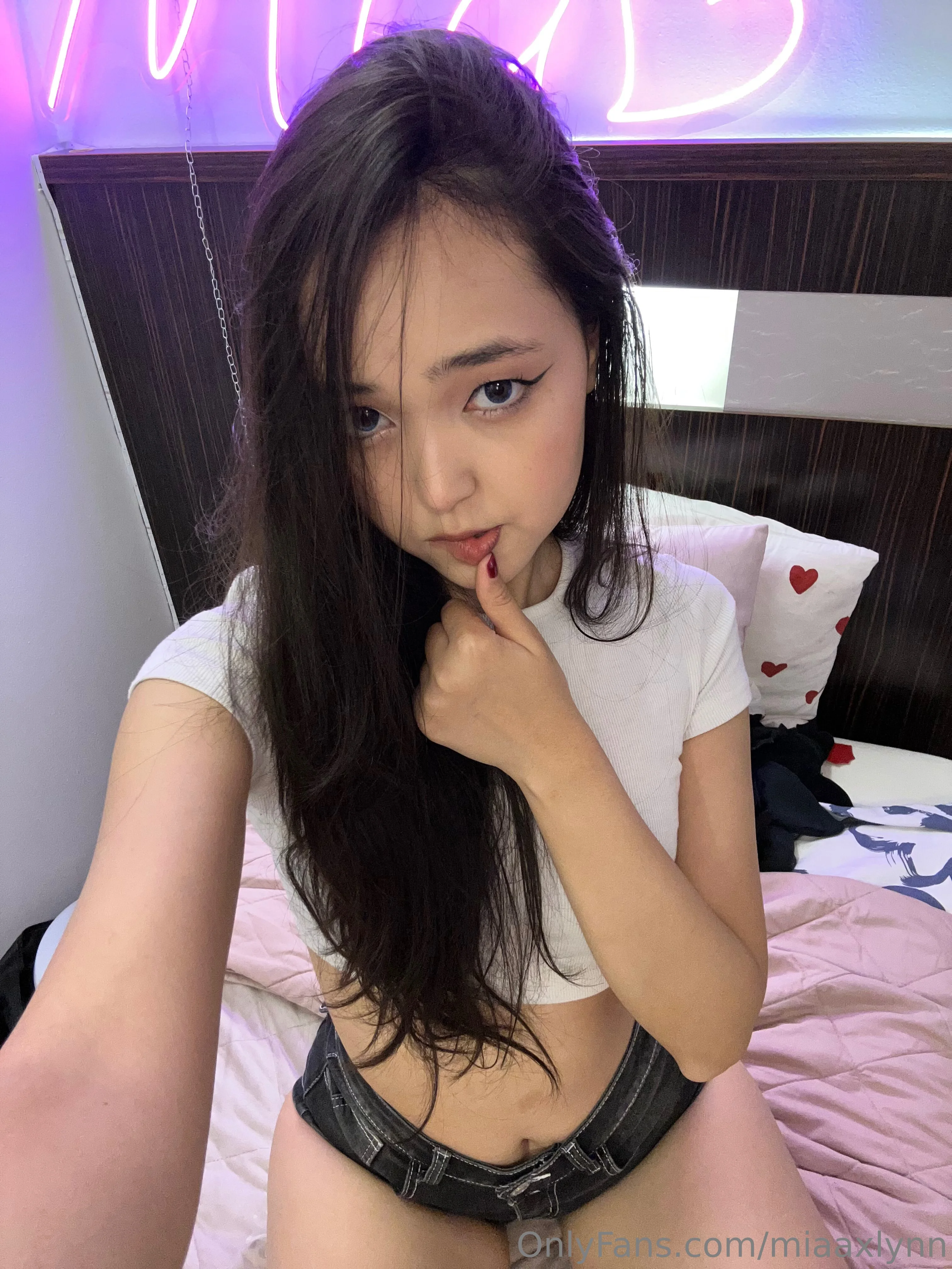 Mia Lynn OnlyFans premium content 1 - miaaxlynn exclusive collection