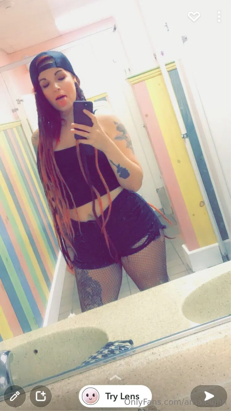 Amanda OnlyFans premium content 5 - amaleighh exclusive collection