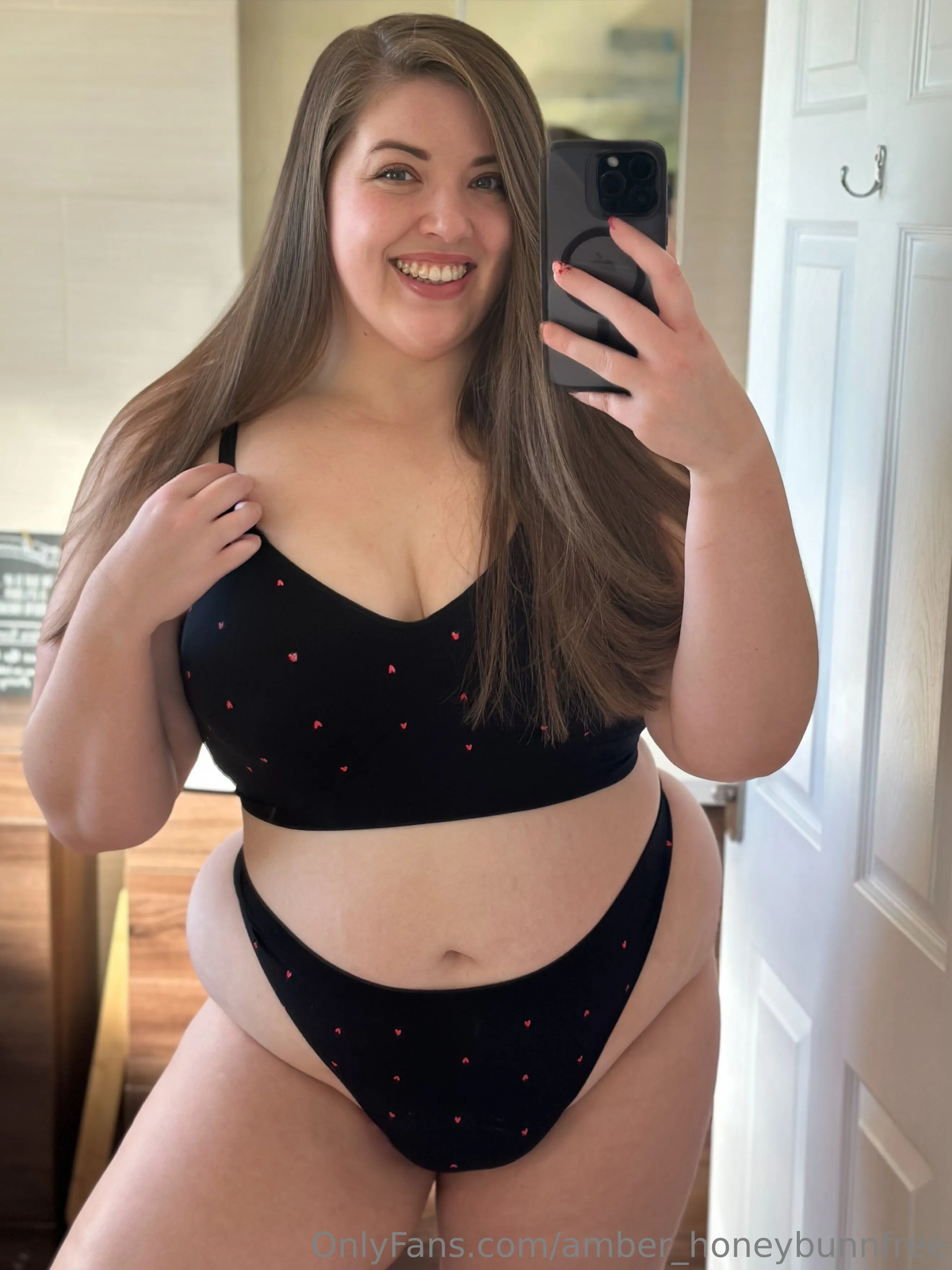 ★✩ 𝔸𝕞𝕓𝕖𝕣 𝕃𝕠𝕦𝕚𝕤𝕖 ✩★ • FREE PAGE • OnlyFans premium content 2 - amber_honeybunnfree exclusive collection