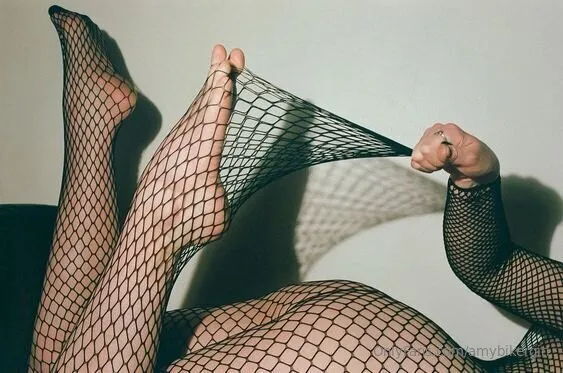 Amy 🔝 9% OnlyFans premium content 1 - amybikergirl exclusive collection