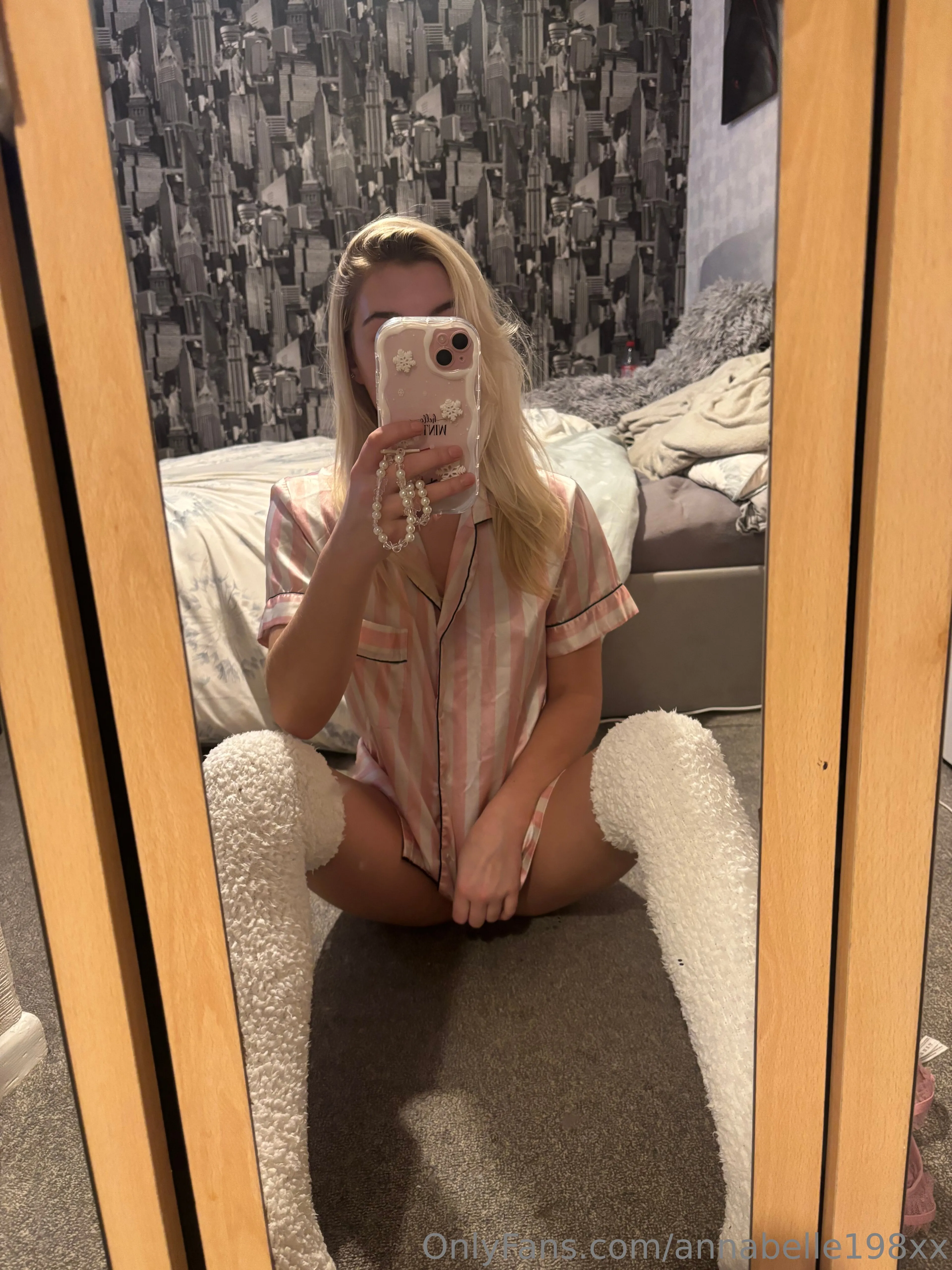 Blondebabe OnlyFans premium content 6 - annabelle198xx exclusive collection