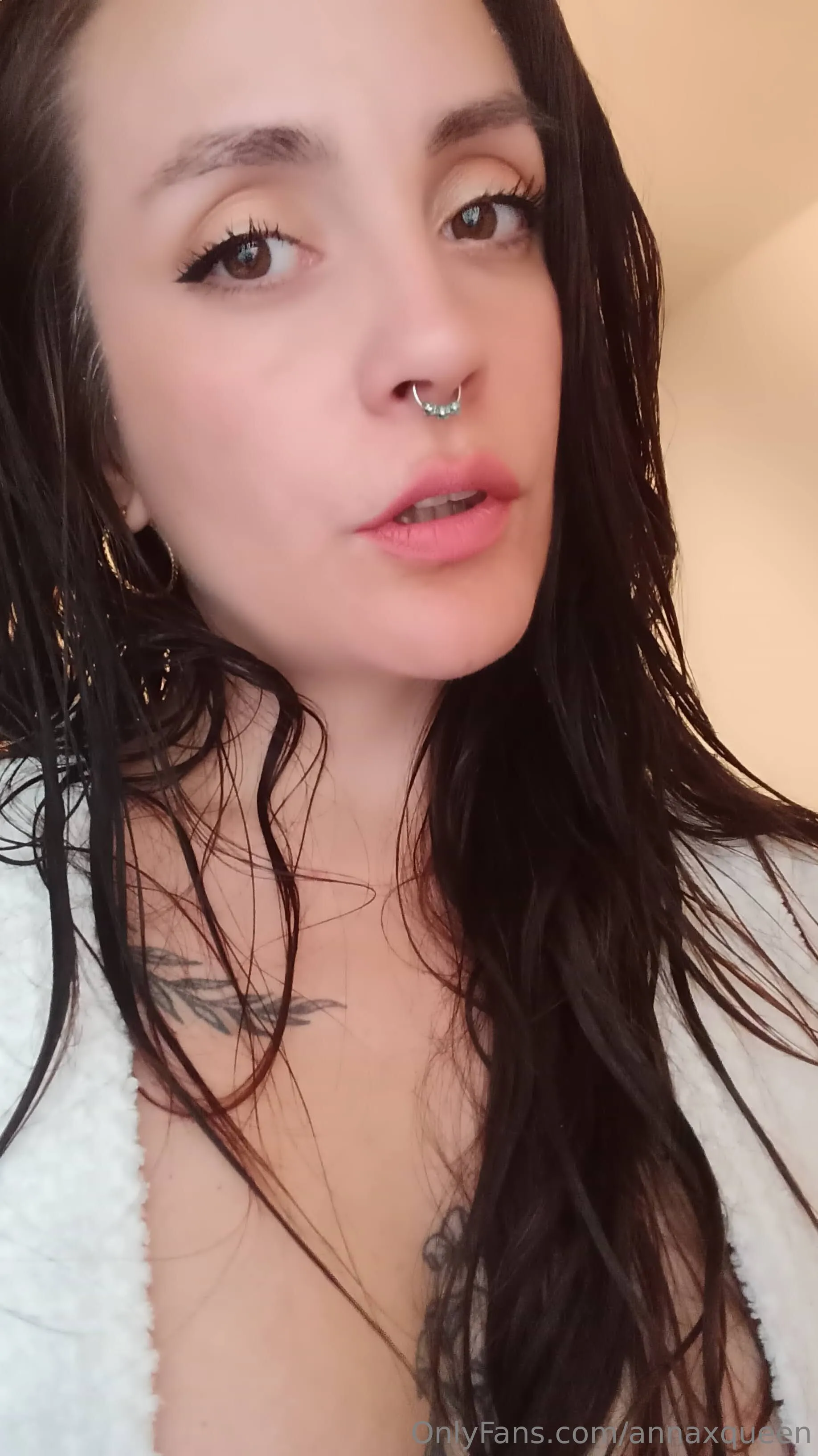 Anna Queen OnlyFans premium content 4 - annaxqueen exclusive collection