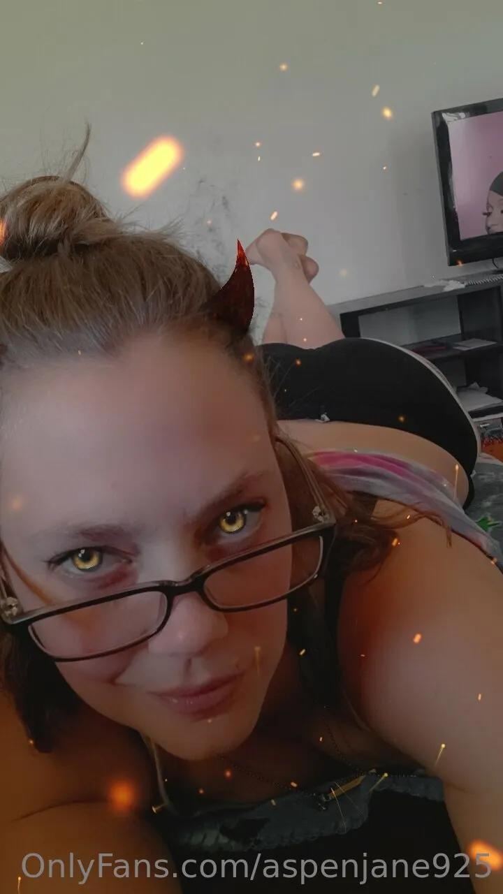 AspenJane OnlyFans premium content 35 - aspenjane925 exclusive collection