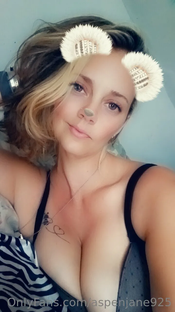 AspenJane OnlyFans premium content 32 - aspenjane925 exclusive collection
