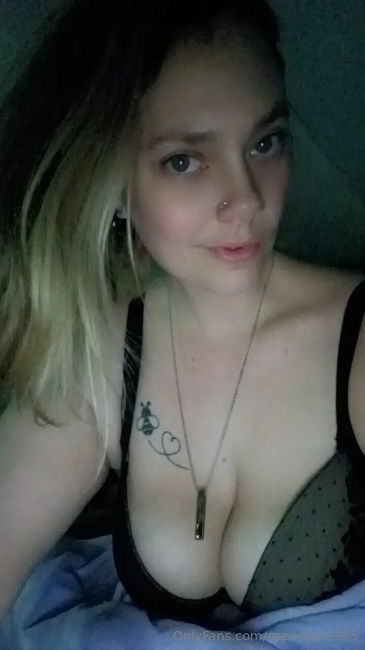AspenJane OnlyFans premium content 19 - aspenjane925 exclusive collection