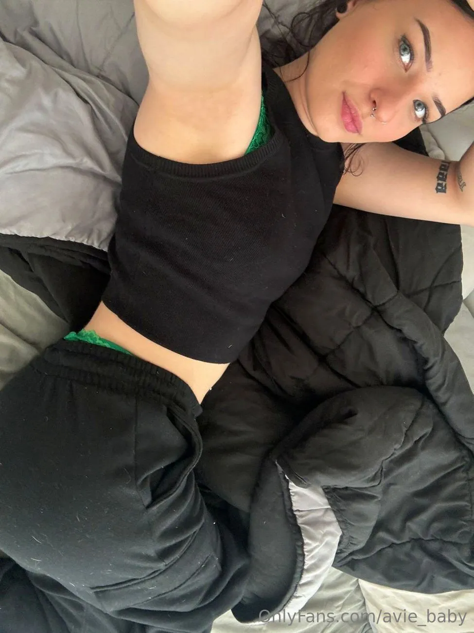 avie🌻 OnlyFans premium content 1 - avie_baby exclusive collection