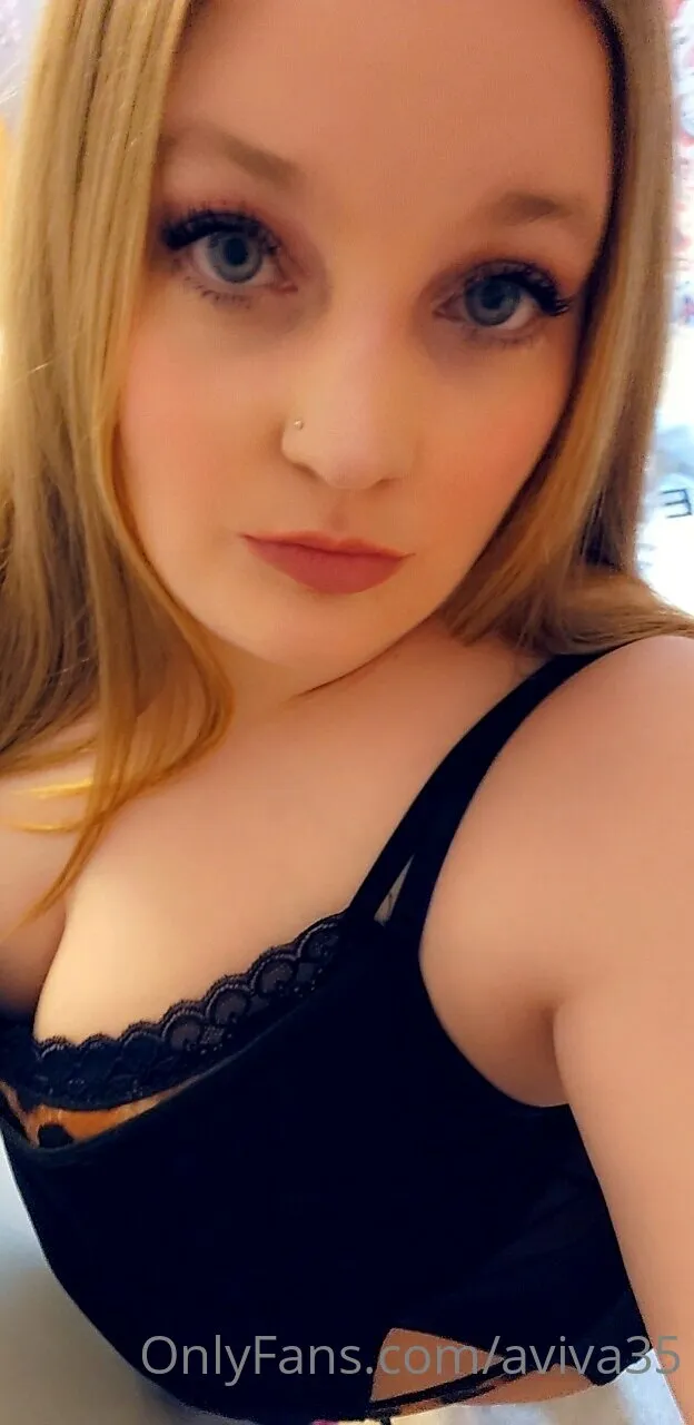 Aviva OnlyFans premium content 14 - aviva35 exclusive collection