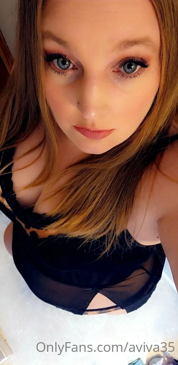 Aviva OnlyFans premium content 12 - aviva35 exclusive collection