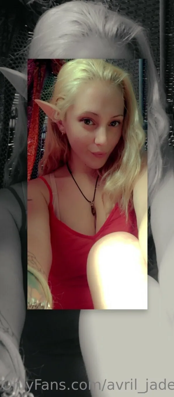 Avril Jade OnlyFans premium content 23 - avril_jade696 exclusive collection