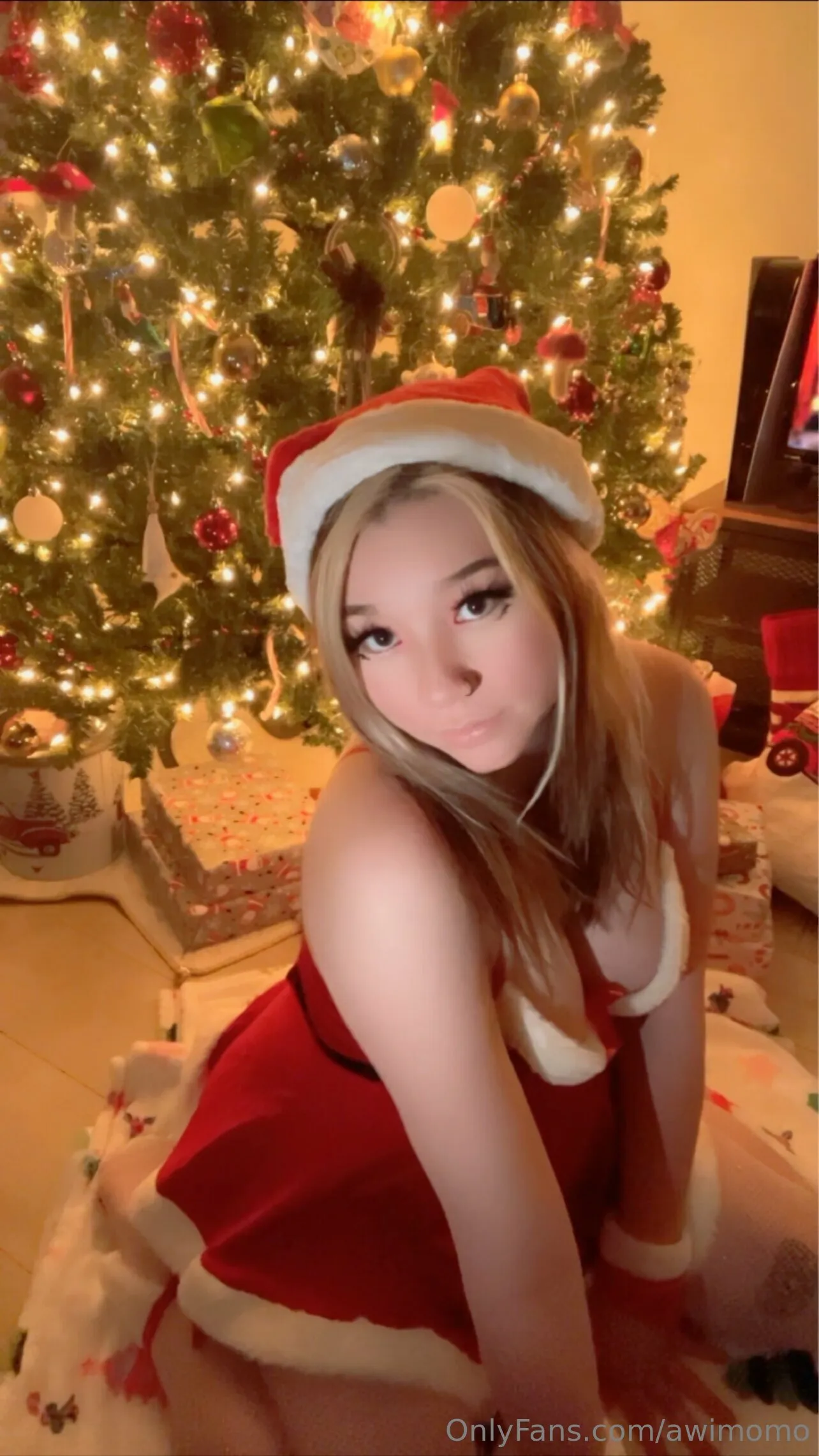 awi OnlyFans premium content 2 - awimomo exclusive collection