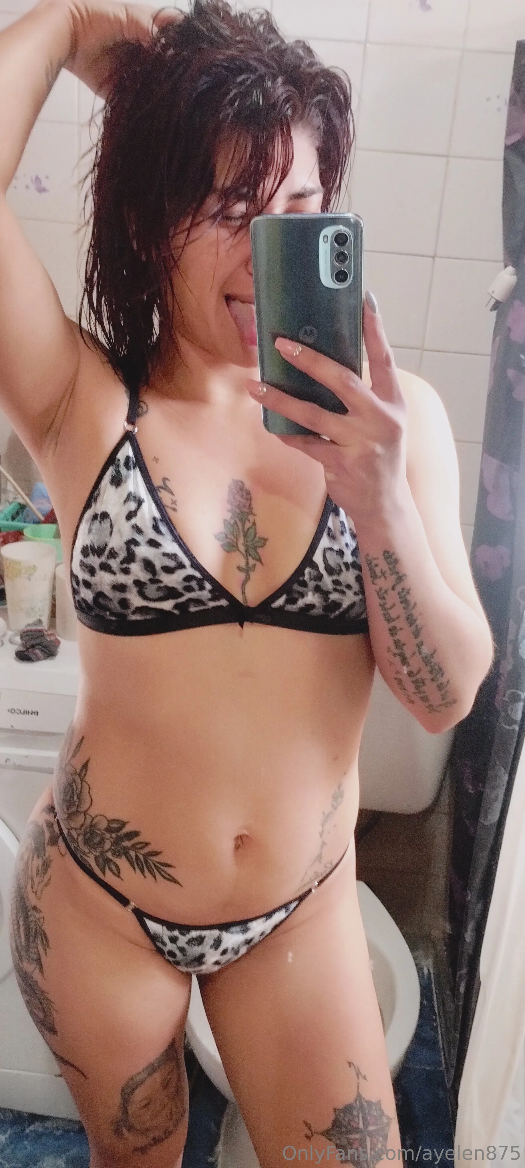 𝓐𝔂𝓮𝓵𝓮𝓷 𝓗𝓸𝓽 𝓑𝓻𝓾𝓷𝓮𝓽𝓽𝓮 OnlyFans premium content 8 - ayelen875 exclusive collection