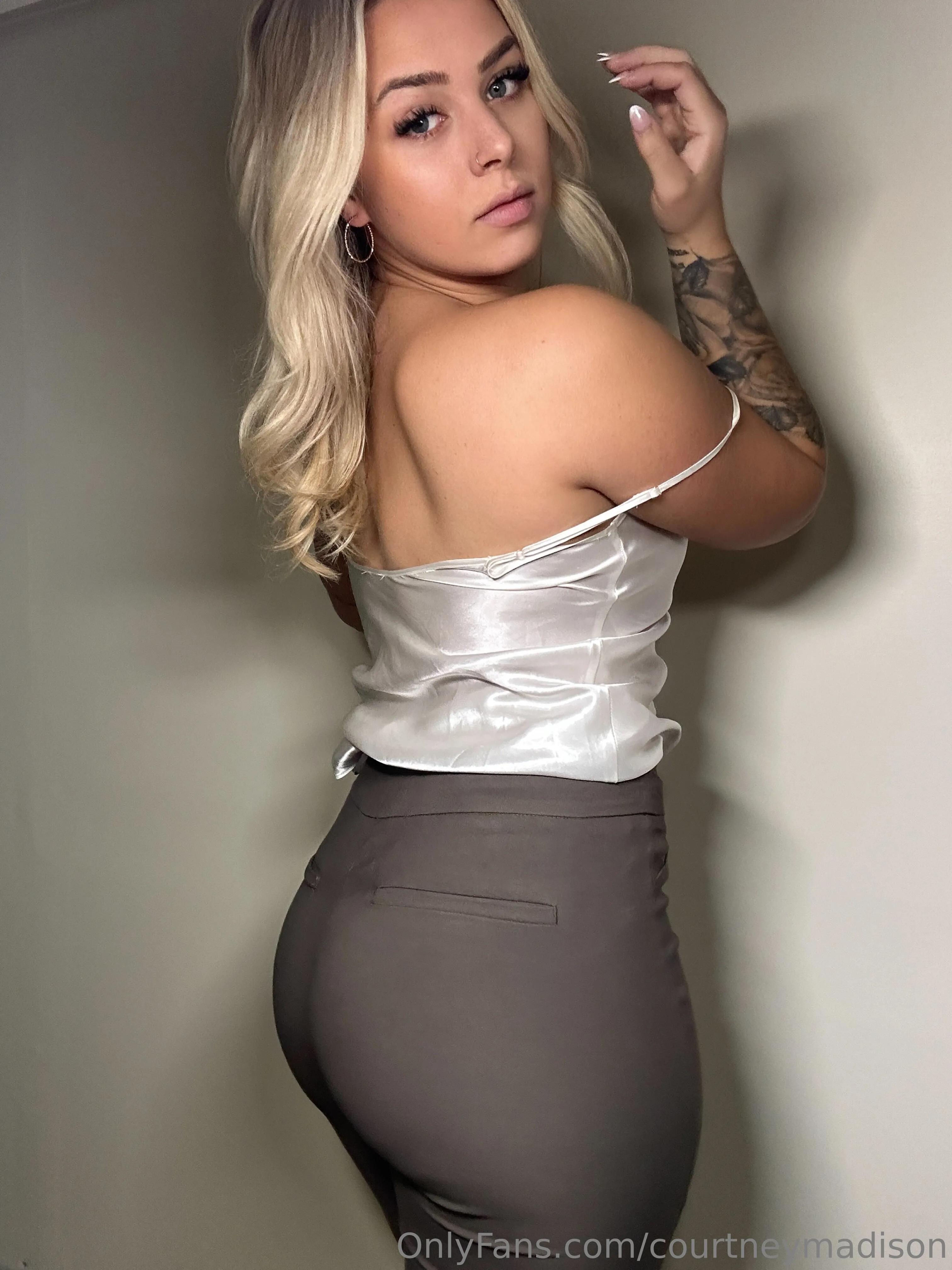 Country blonde OnlyFans premium content 2 - courtneymadison exclusive collection