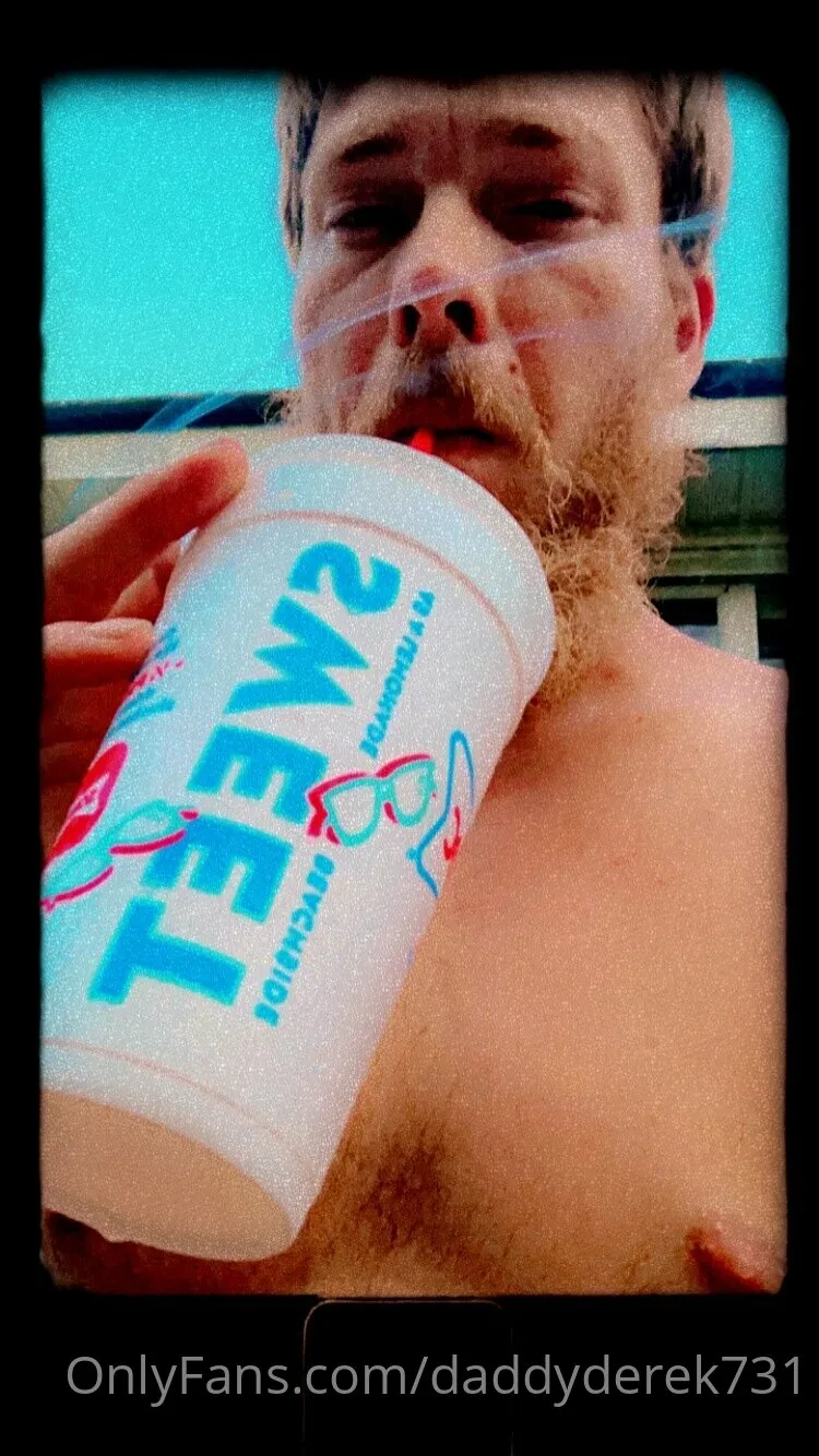 ZaddyDerek731 OnlyFans premium content 10 - daddyderek731 exclusive collection