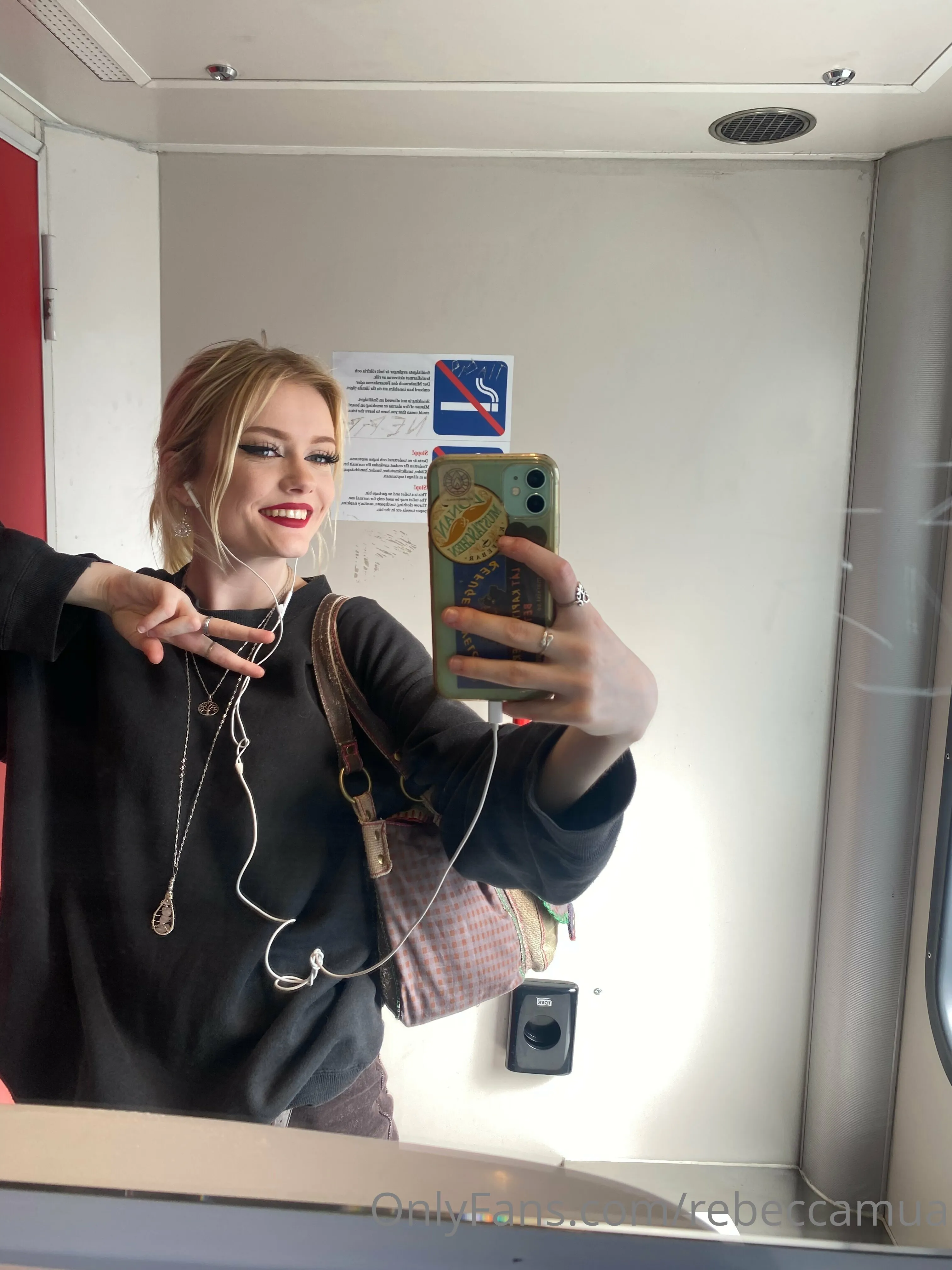 Bec💋 OnlyFans premium content 9 - dirtybecca exclusive collection