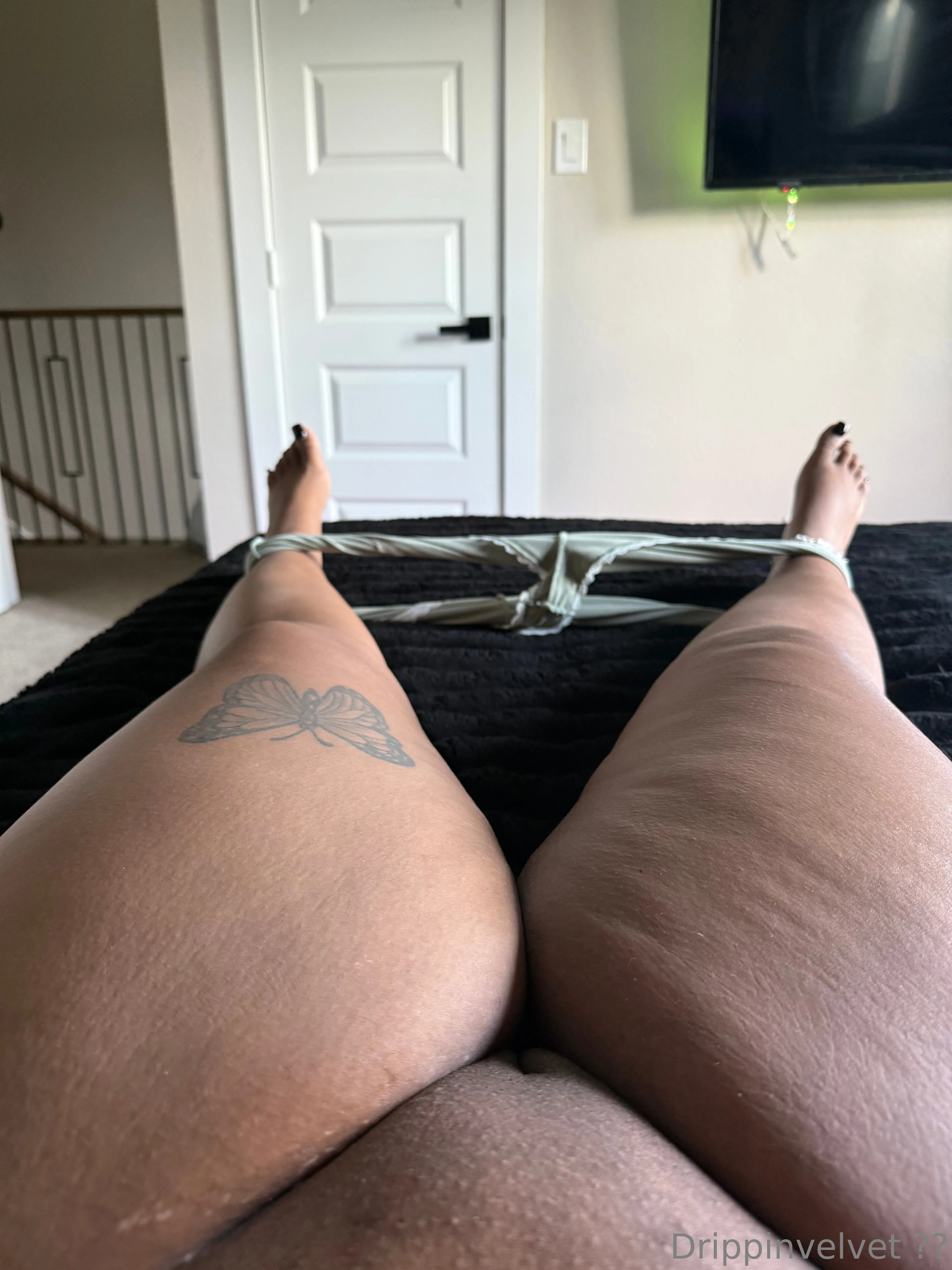 VELVET👩🏽‍❤️‍💋‍👩🏽 OnlyFans premium content 10 - drippinvelvet exclusive collection