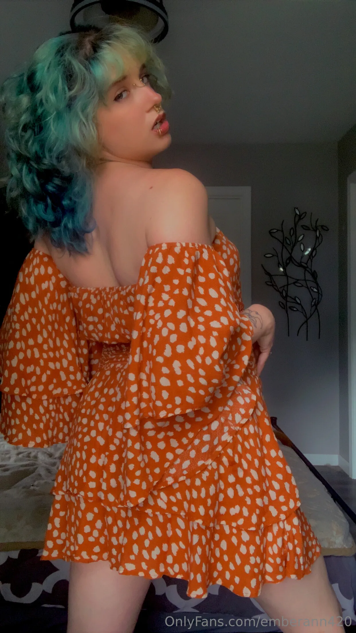 𝐸𝑚𝑏𝑒𝑟 𝐴𝑛𝑛 FREE OnlyFans premium content 41 - emberann420 exclusive collection