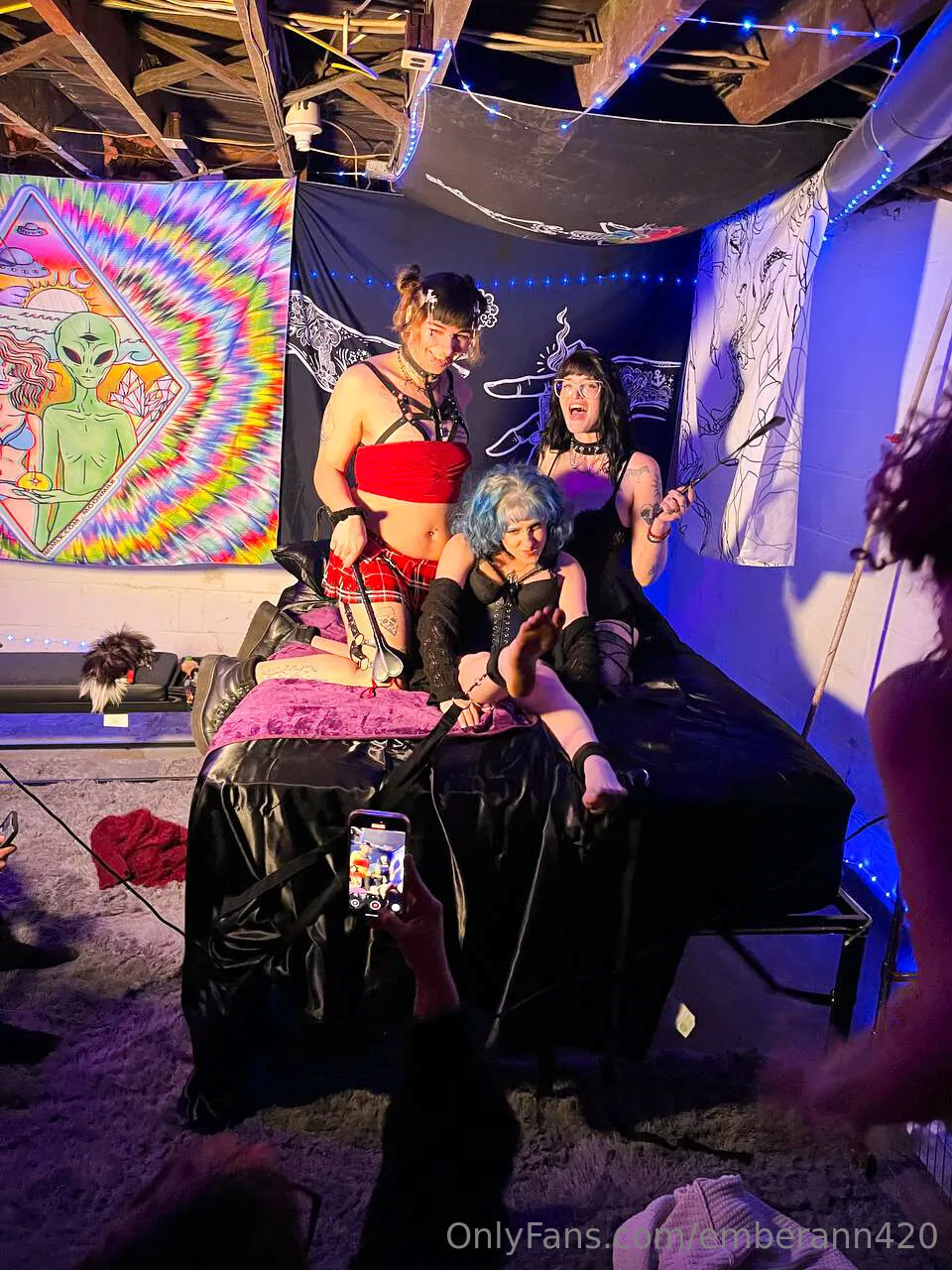 𝐸𝑚𝑏𝑒𝑟 𝐴𝑛𝑛 FREE OnlyFans premium content 18 - emberann420 exclusive collection