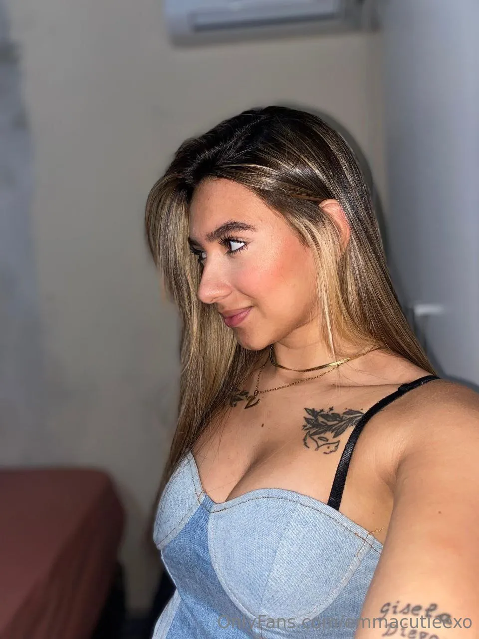 Emma♥ OnlyFans premium content 11 - emmacutieexo exclusive collection