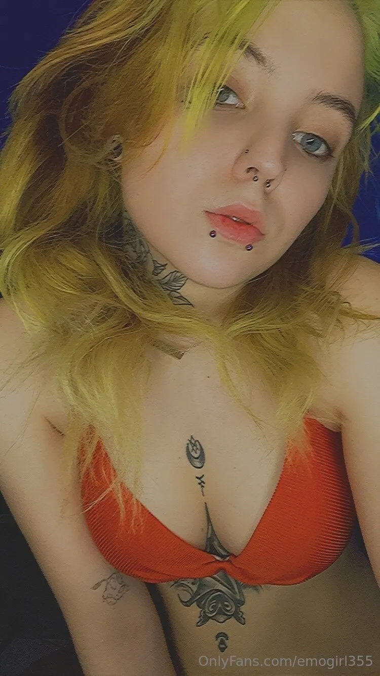 Kitana OnlyFans premium content 26 - emogirl355 exclusive collection