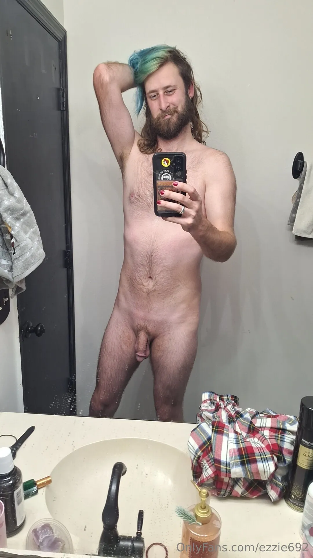 Ezzie OnlyFans premium content 12 - ezzie692 exclusive collection