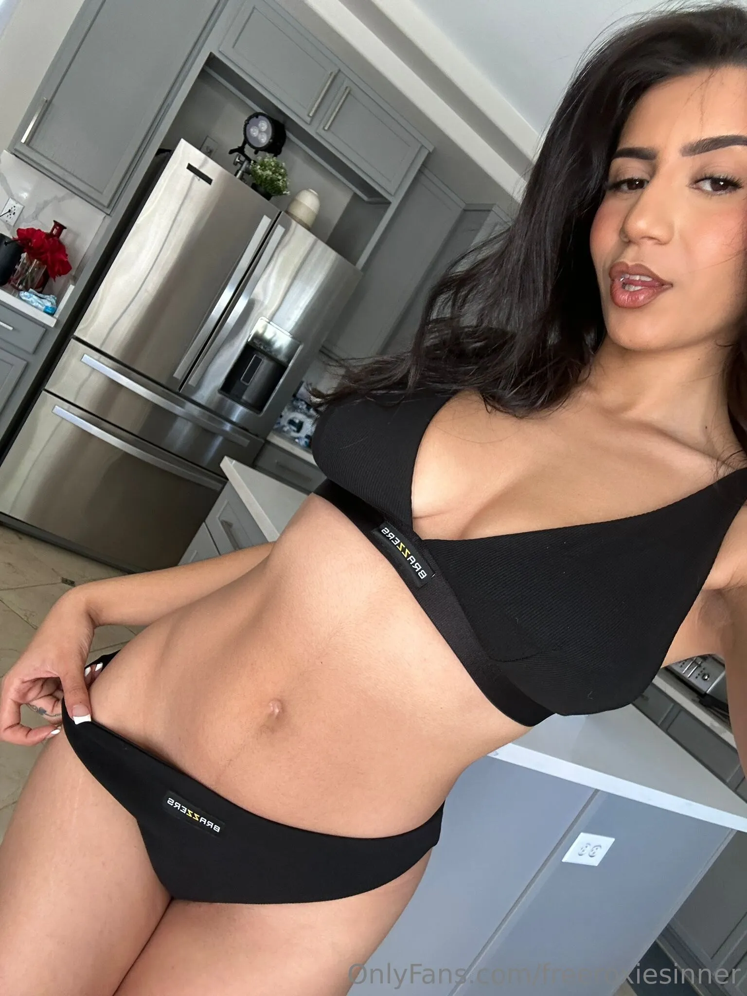 Roxie Sinner OnlyFans premium content 14 - freeroxiesinner exclusive collection