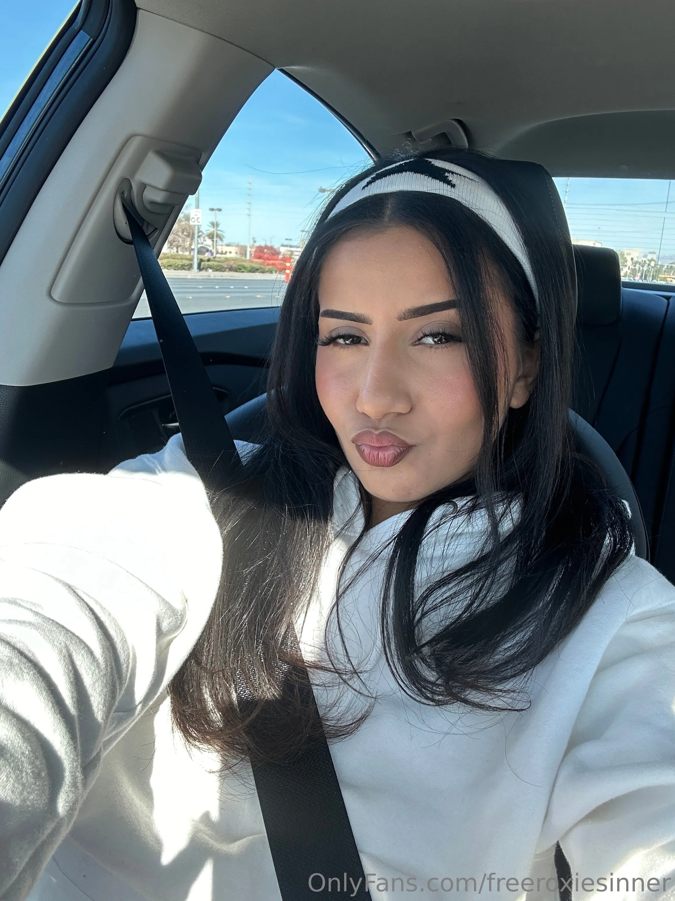 Roxie Sinner OnlyFans premium content 3 - freeroxiesinner exclusive collection