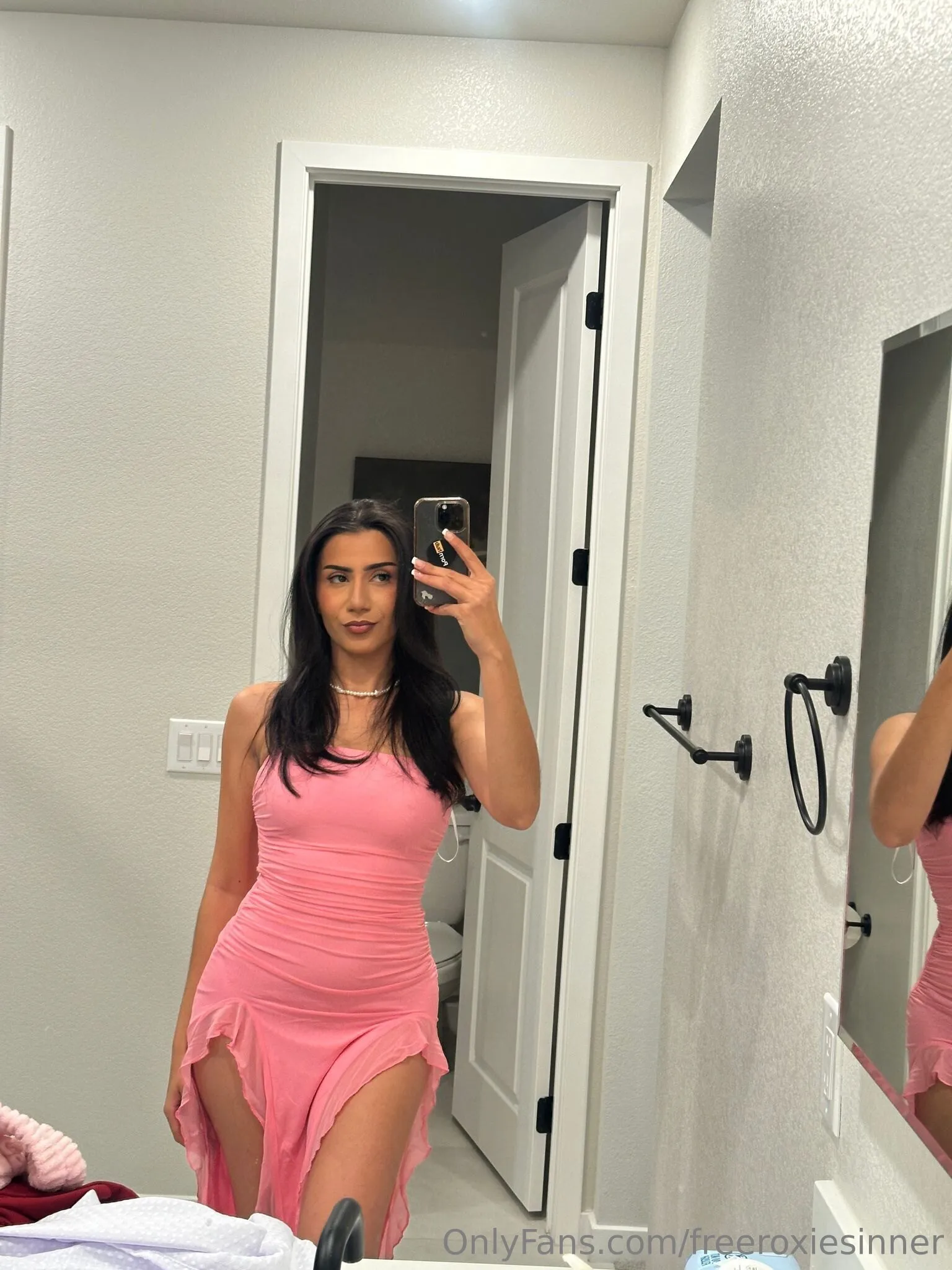 Roxie Sinner OnlyFans premium content 1 - freeroxiesinner exclusive collection