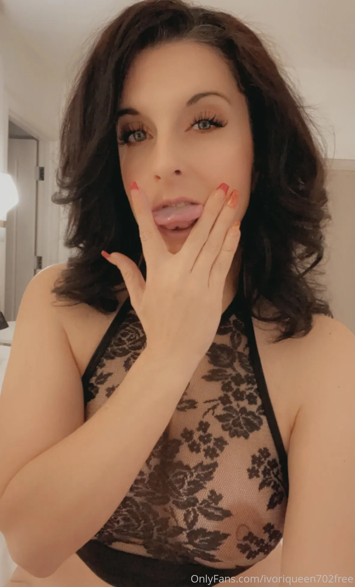 Ivori Free OnlyFans premium content 21 - ij702free exclusive collection