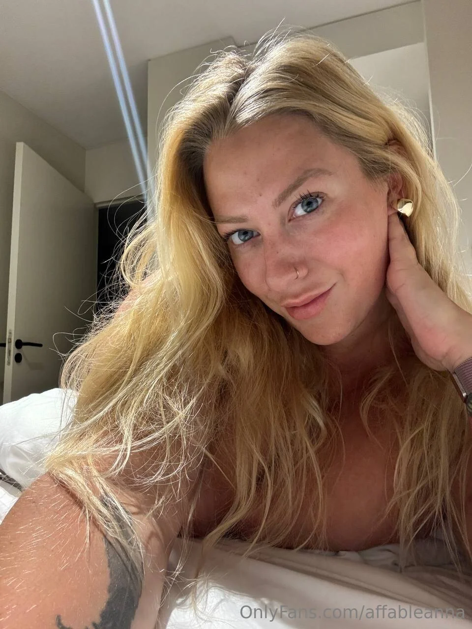 Anna 🤍 OnlyFans premium content 18 - affableanna exclusive collection