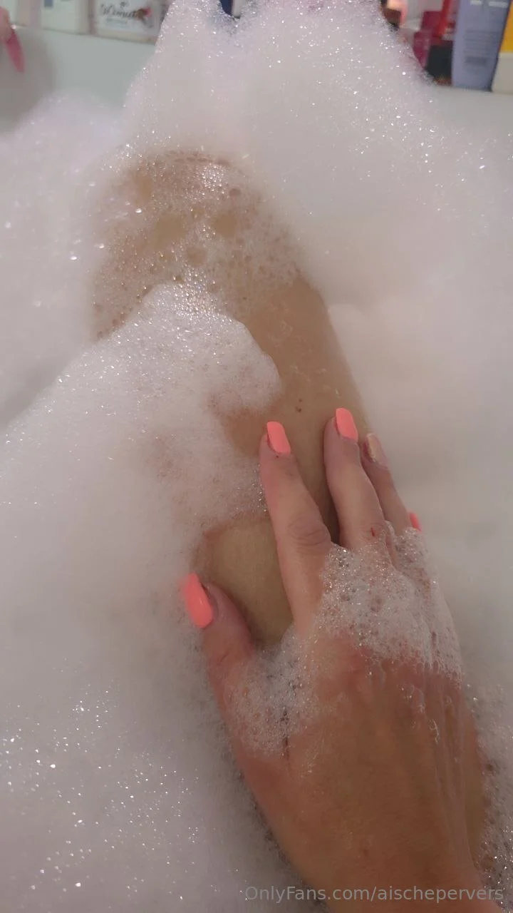 Aische 💋 OnlyFans premium content 8 - aischepervers exclusive collection