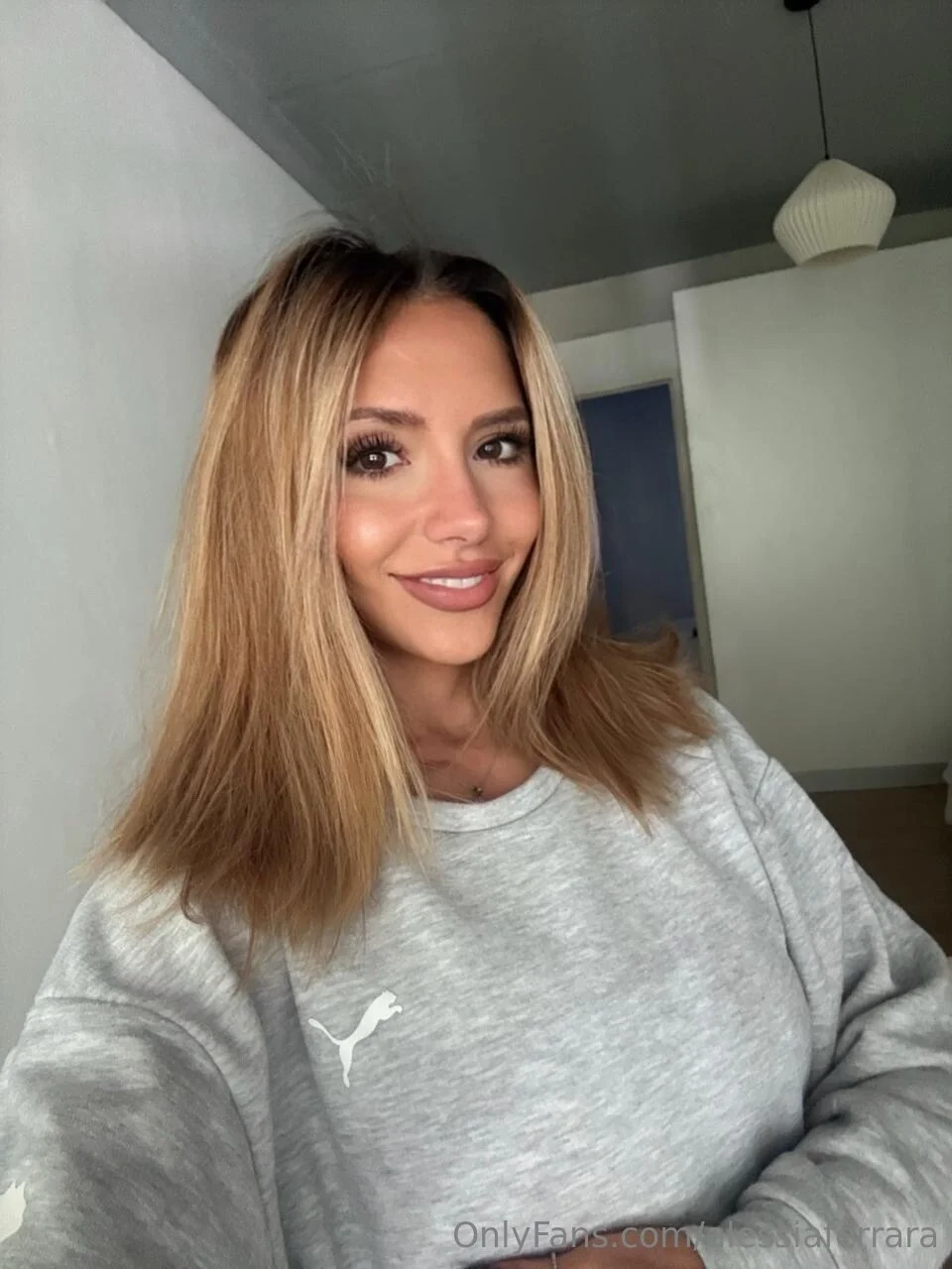 Alessia 🇮🇹 Petite Pleasure OnlyFans premium content 17 - alessiaferrara exclusive collection