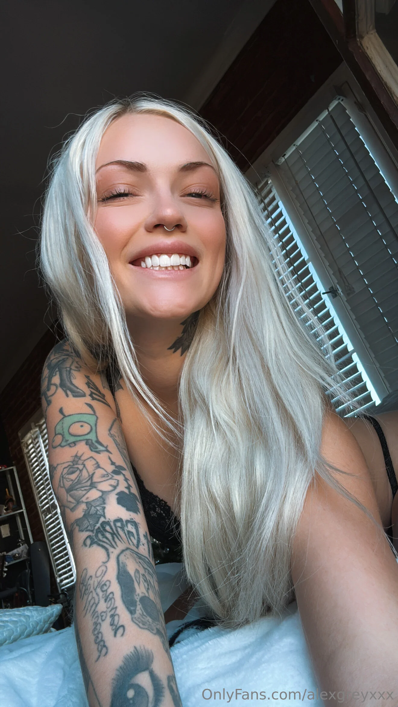 Alex Grey 💗 (YOUR FAVORITE BLONDIE ✨) OnlyFans premium content 20 - alexgreyxxx exclusive collection