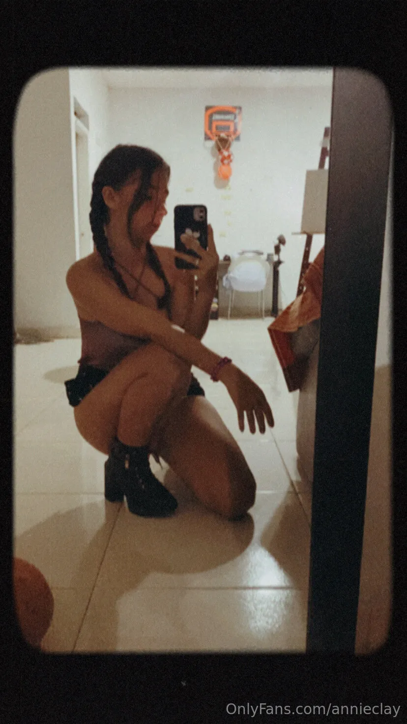 Annie Clay OnlyFans premium content 12 - annieclay exclusive collection