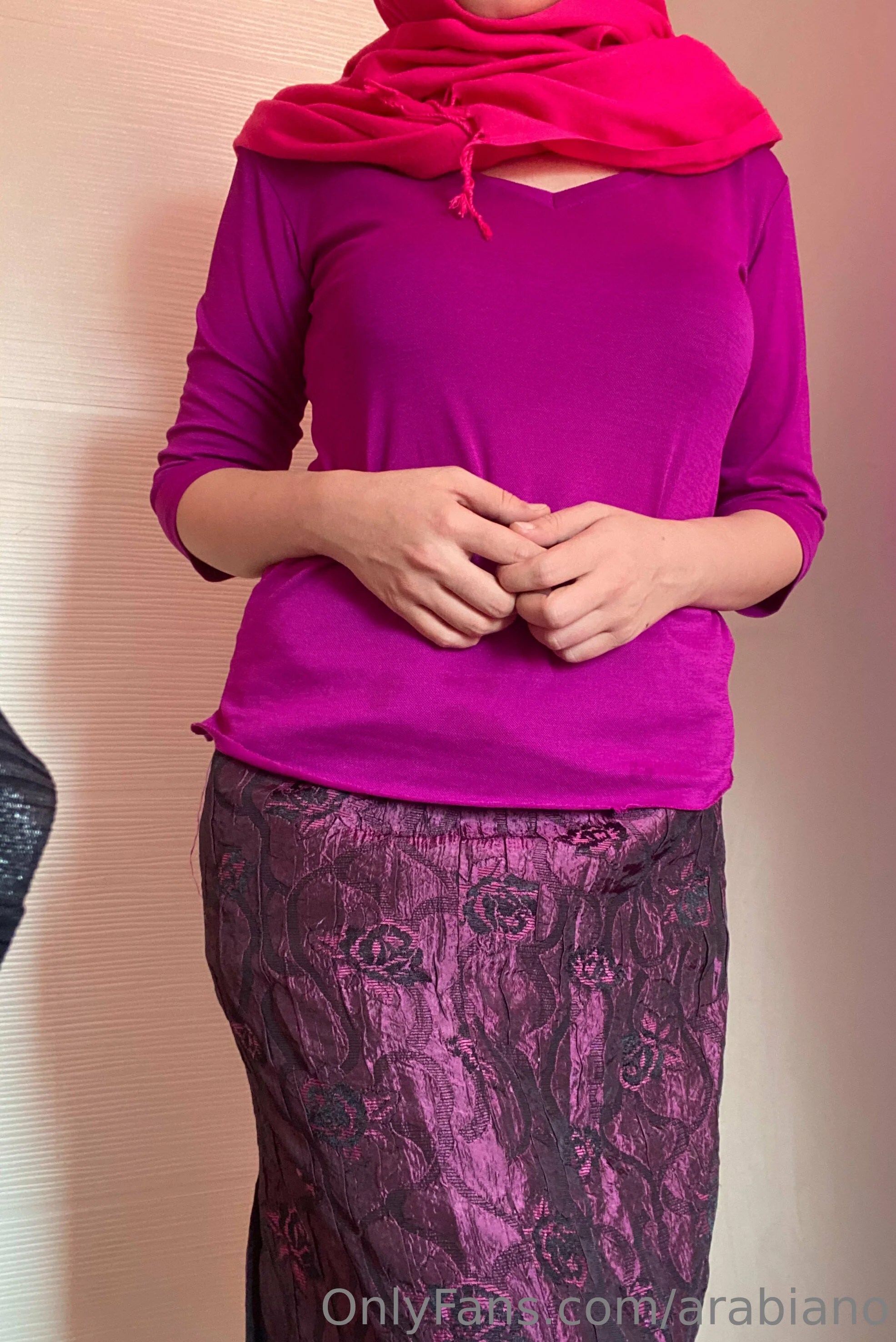 Hijabi Arab girl 🧕🏻 OnlyFans premium content 14 - arabiano exclusive collection