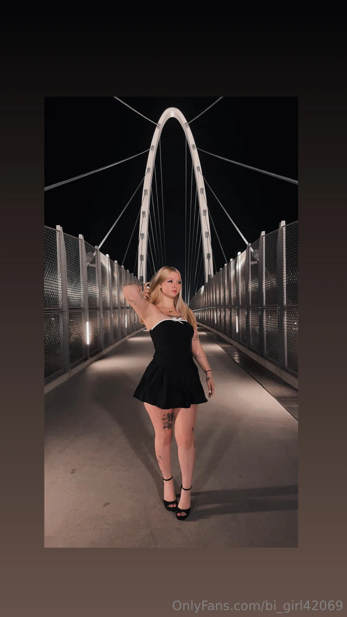 Stoner babe🍃🥰 OnlyFans premium content 7 - bi_girl42069 exclusive collection